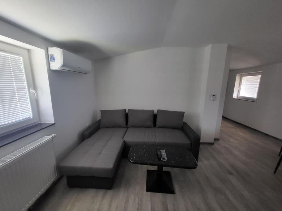 מריבור Jack Apartments מראה חיצוני תמונה
